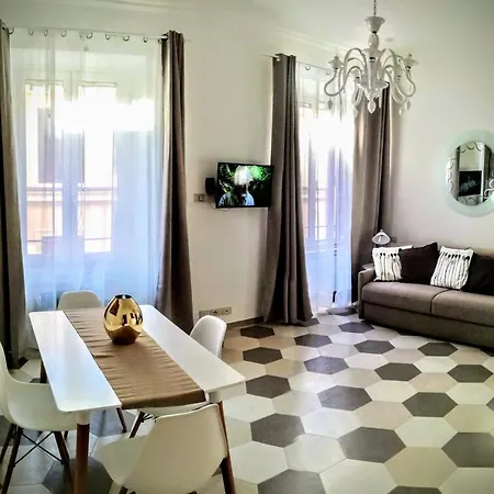 In Borgo Vittorio A Due Passi Da San Pietro * Рим