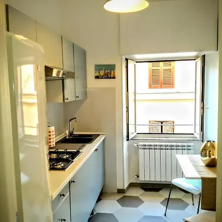 In Borgo Vittorio A Due Passi Da San Pietro Апартаменты