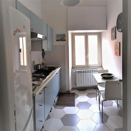 In Borgo Vittorio A Due Passi Da San Pietro Apartment *